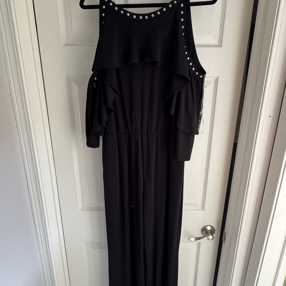 Elegant Black Sleeveless Dress